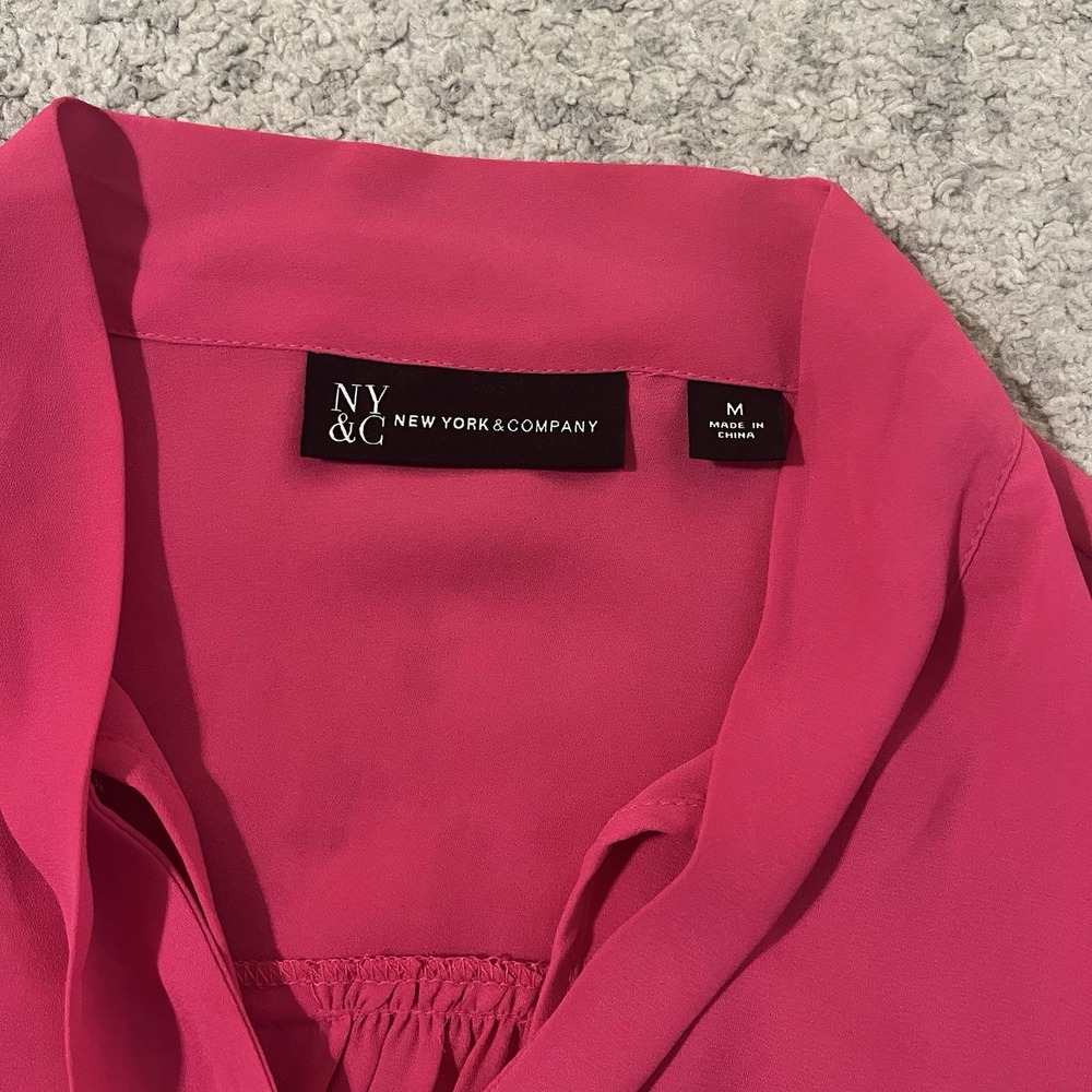 New York & Company Vibrant Pink Ruffle Sleeve Tank Top Blouse Tie Front Career M - Picture 4 of 6